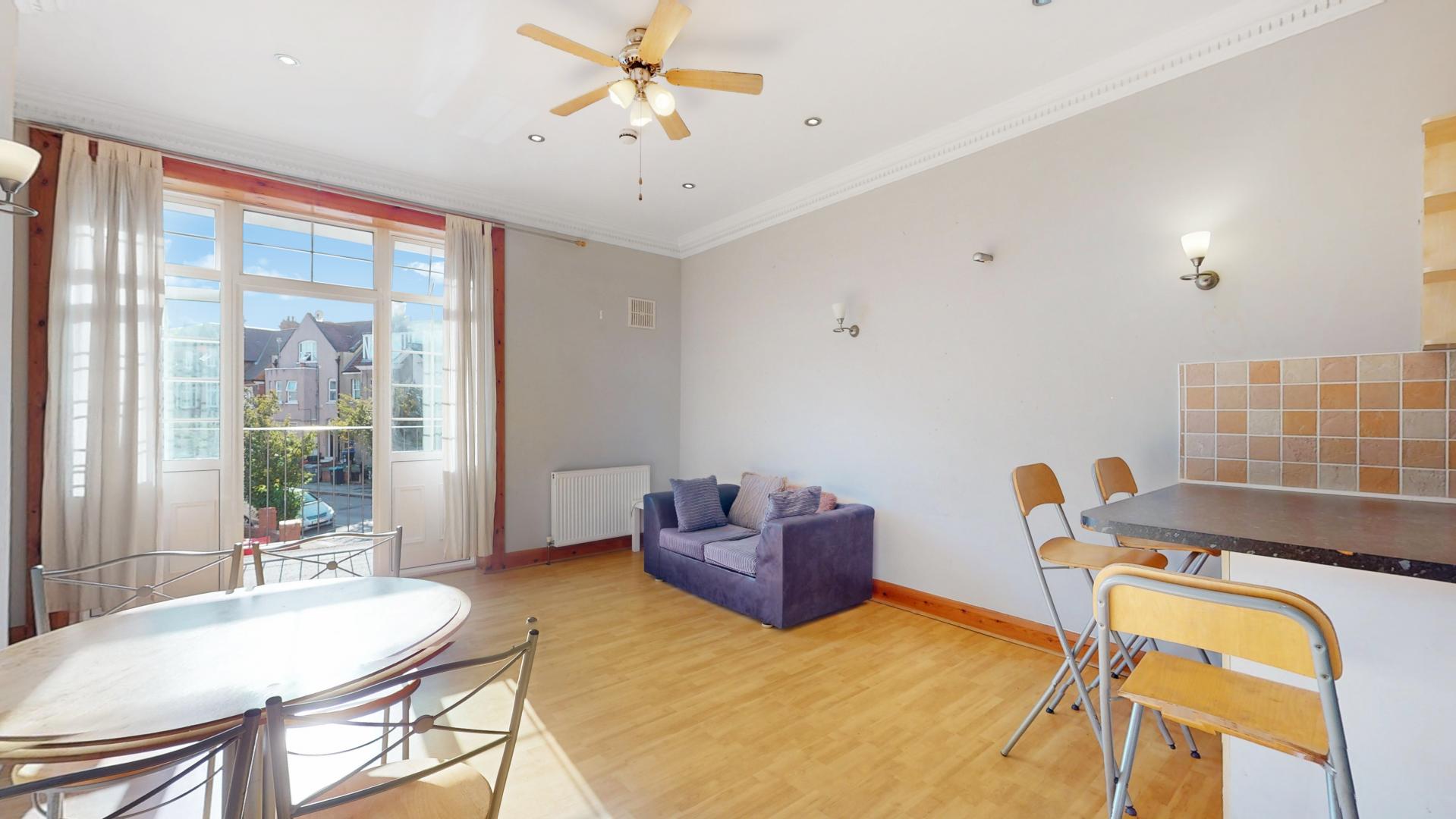 Modern and Central Apartment Heathfield Park, Willesden Green